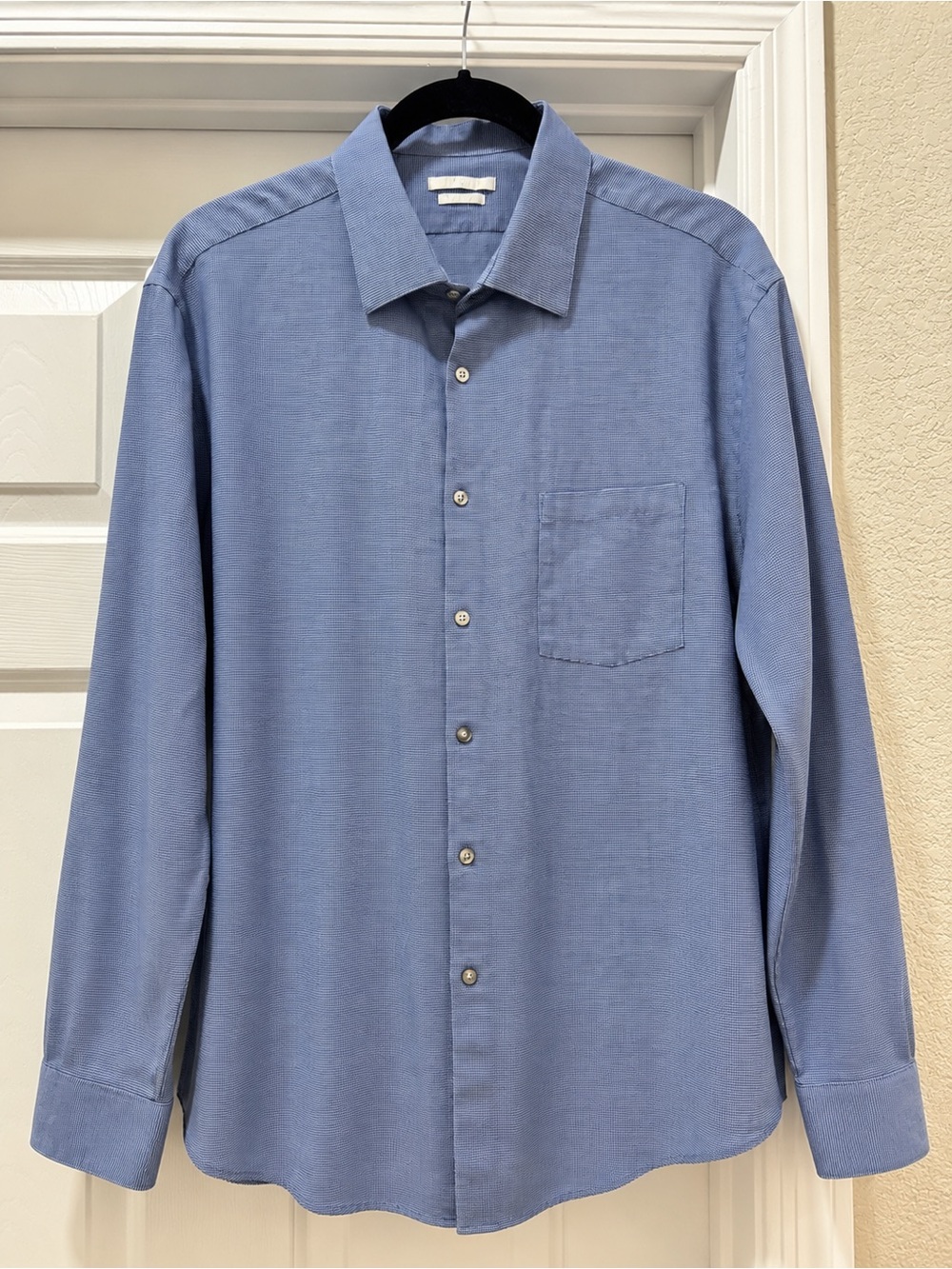 Van Heusen Fitted Men’s Dress Shirt 18 34/35 Blue Micro Check Wrinkle Free
